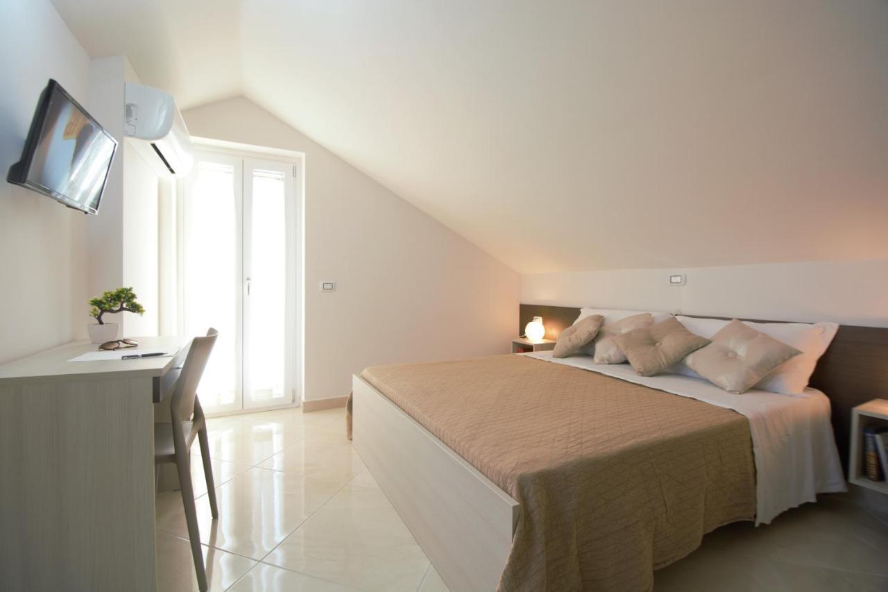 Askia Rooms & Breakfast Ашеа Экстерьер фото